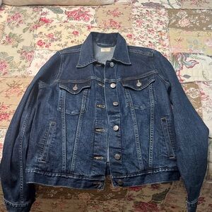 GAP Blue Denim Jacket - Classic Button-Front Jean Jacket